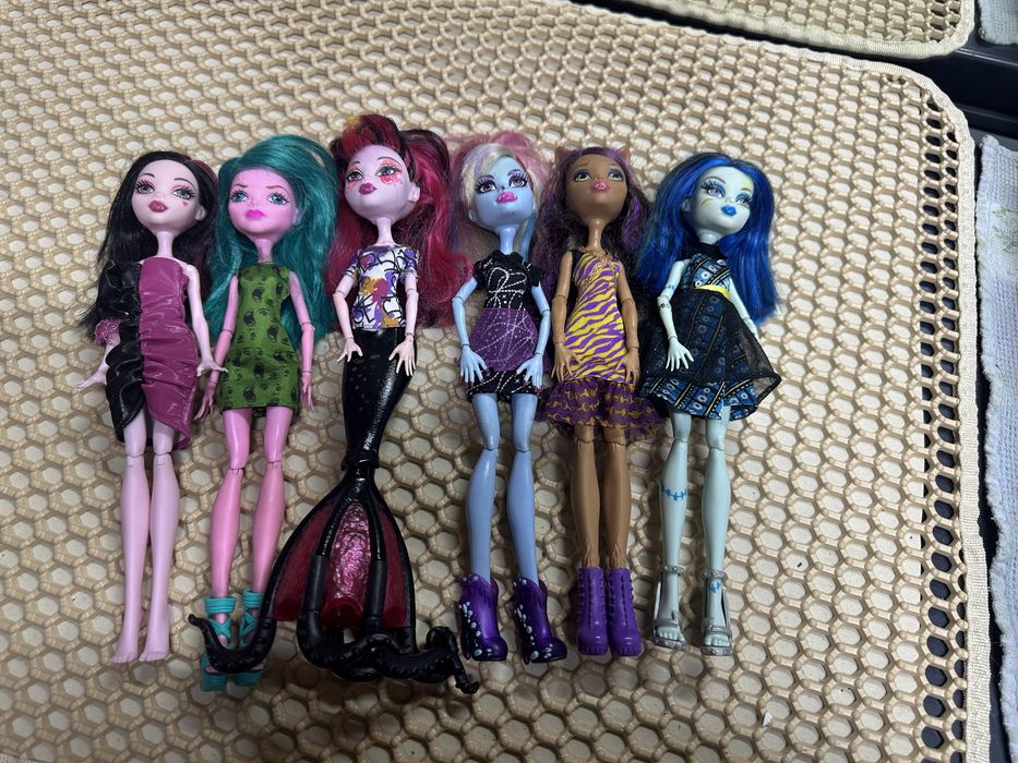 Продам кукол монстр хай!