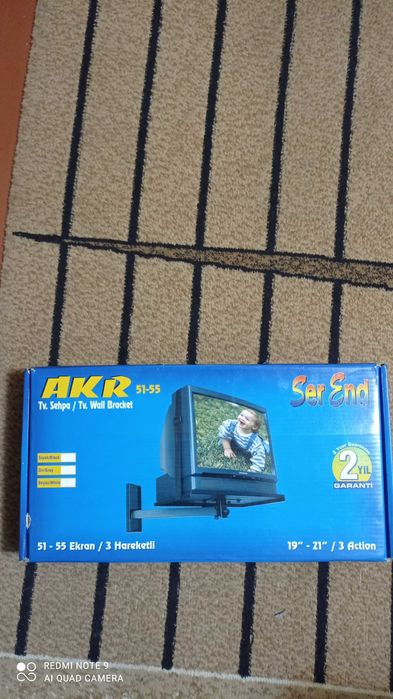 Настенная подставка под телевизор