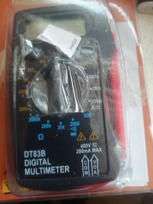 Мультиметр DT-832