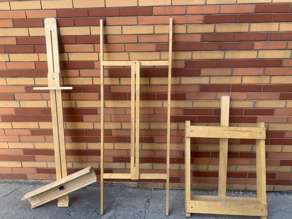 Продам Мольберт