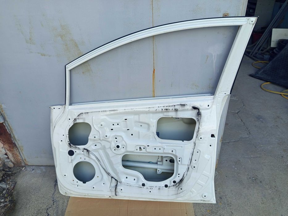 Предна дясна врата Kia Rio 2016