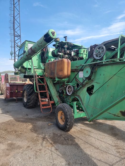 Продам комбайн нива эффект