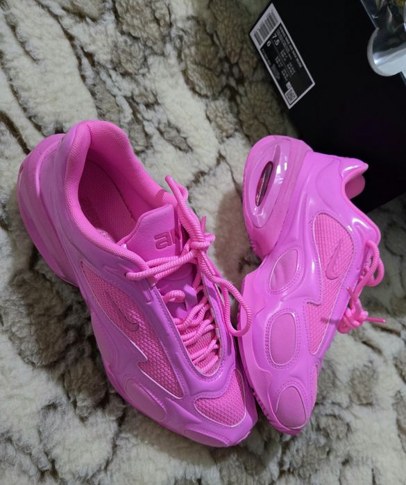 Nike WMNS Air Max Muse уникални електриково розови нови нов модел 38.5