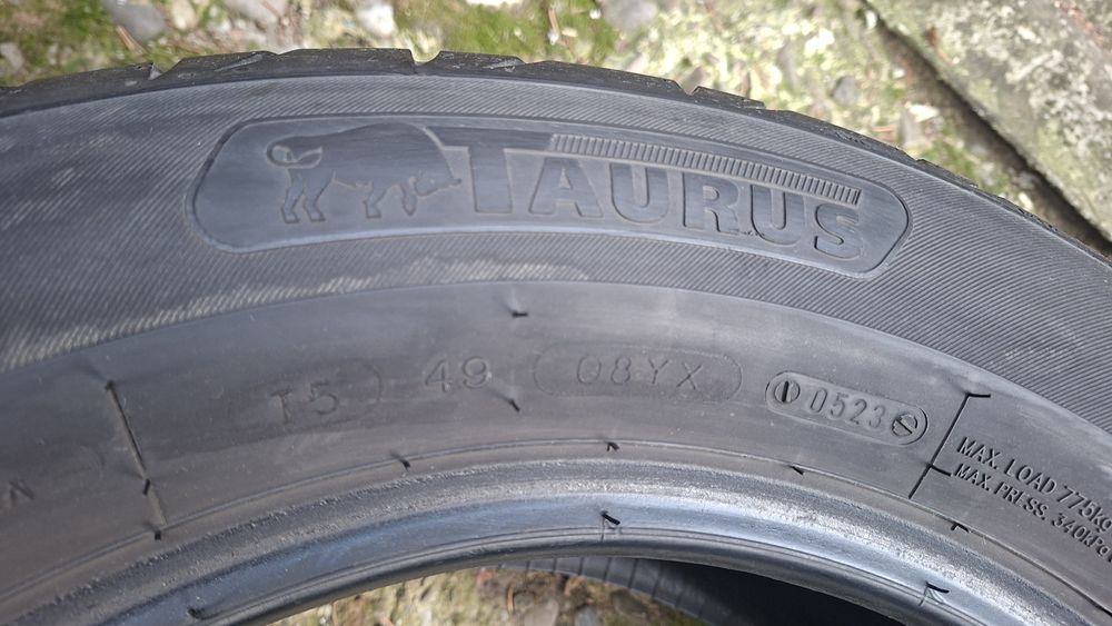 Vand  set 4 anvelope de vara Taurus 215 60 16