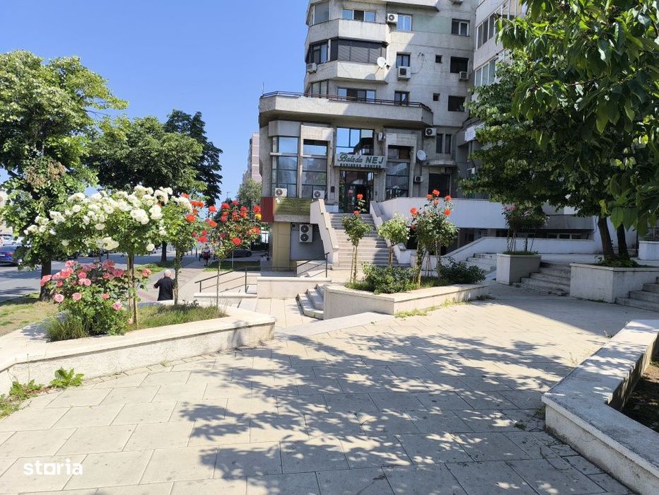BALADA NEJ(COD03)-Birouri cu suprafete medii si parcare!