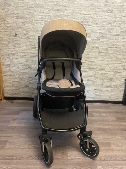 Продам детскую коляску