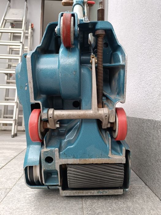 Mașină Rașchetat Parchet kunzle Tasin Taurus