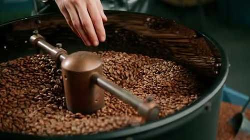 Дава се под наем Магазин в Варна, м-т Евксиноград - 100 кв.м за 500 € - Снимка #8