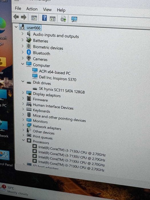 Dell Inspiron 5370 i3-7130U/8 RAM/128SSD/Intel HD Graphics 620/Full HD