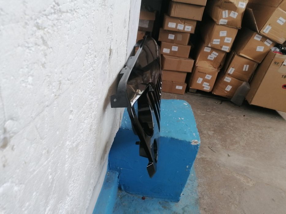 Grila centrala Jeep Wrangler