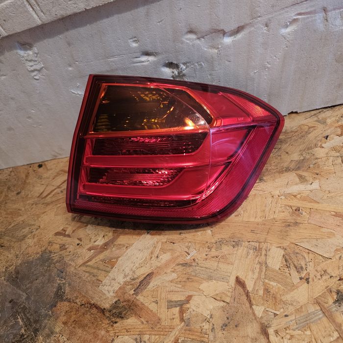 Стоп бмв ф30 седан позиция десен .