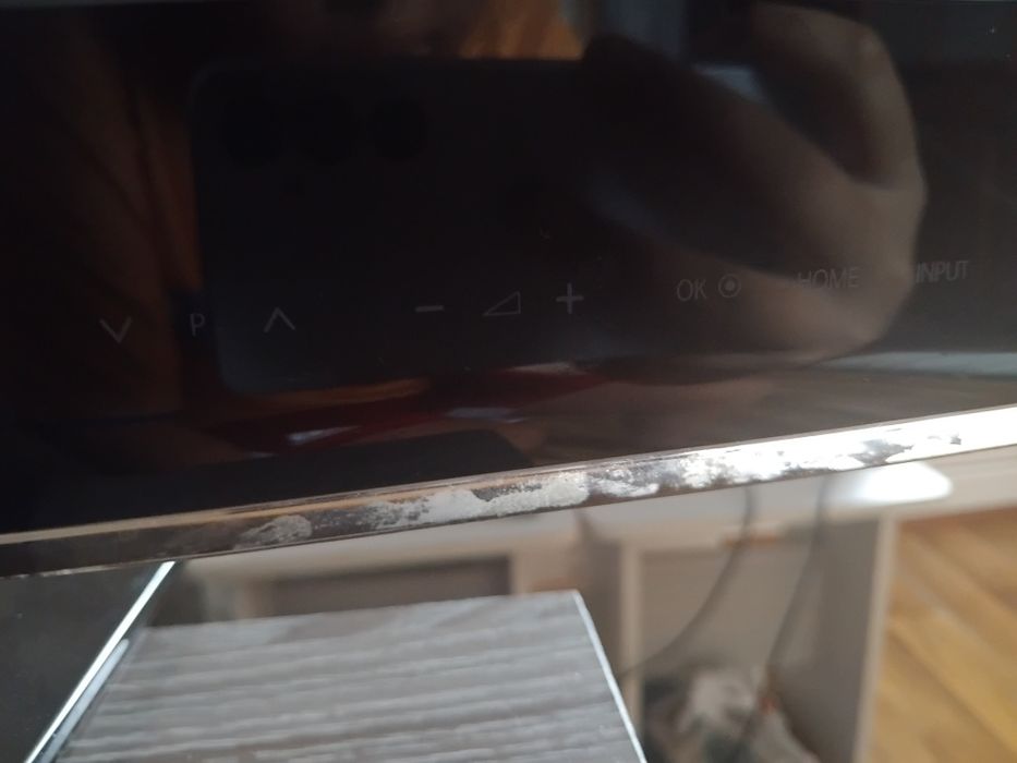 Продам телевизор LG 32LV2500 (32", Full HD)