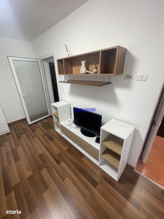 Cet-Garsoniera,balcon etaj 1