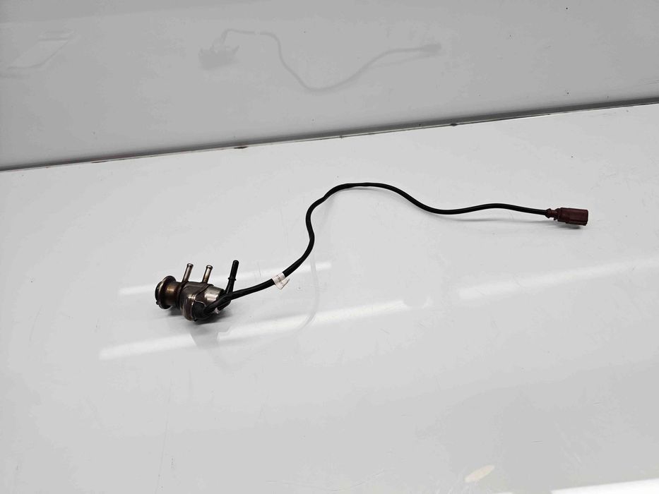 Injector Adblue  AUDI Q5 (FYB) [ Fabr 2016-prezent] 04L131113J 2.0 TDI