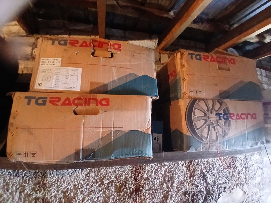 Продам Диски новые комлект,