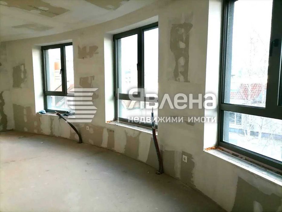 Продава се Тристаен апартамент в София, Център - 131 кв.м за 1275 €/кв.м - Снимка #1