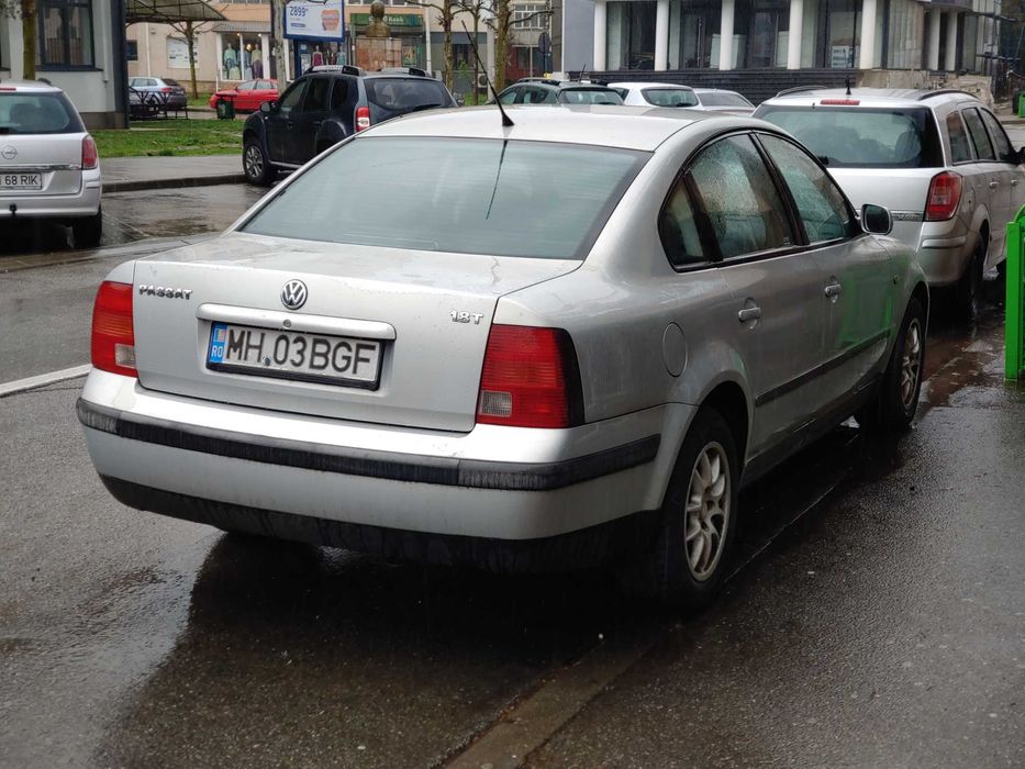 WV Passat 1,8 T benzina