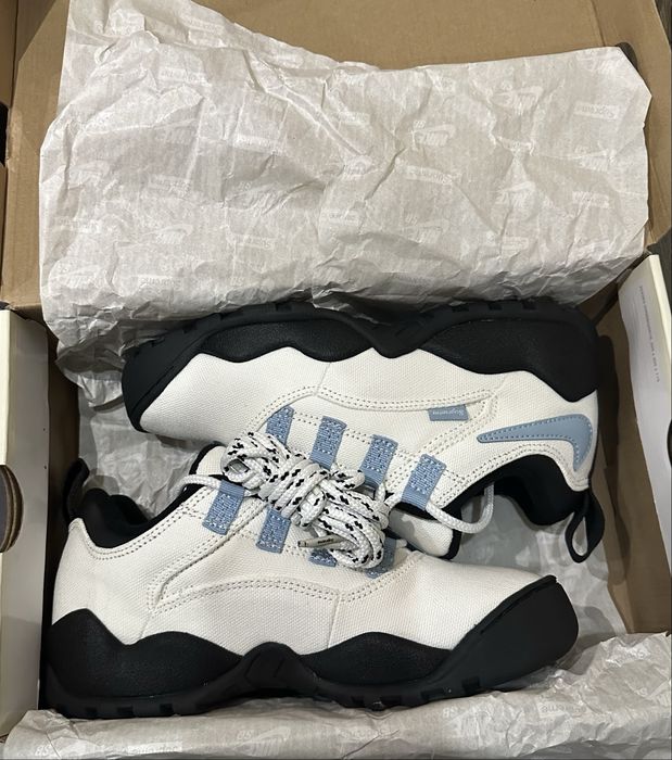 Nike x Supreme darwin low