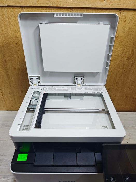 Продаётся МФУ Canon MF651