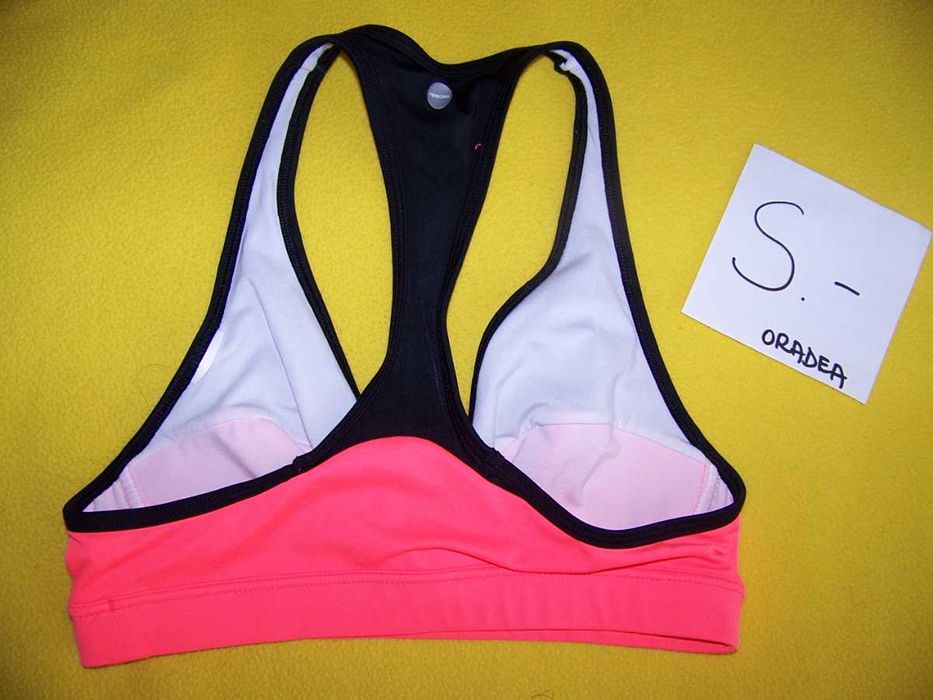 Bustiere sport,maieuri modelatoare