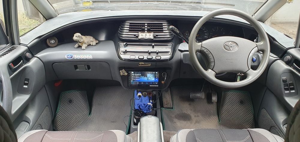 Тойота эстима эмина