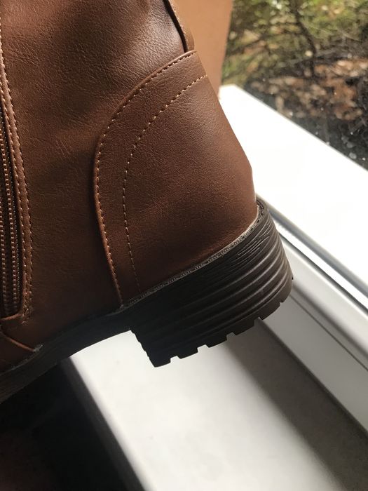 Продавам дамски ботуши