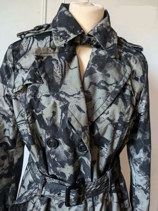 Преходно яке / тренчкот