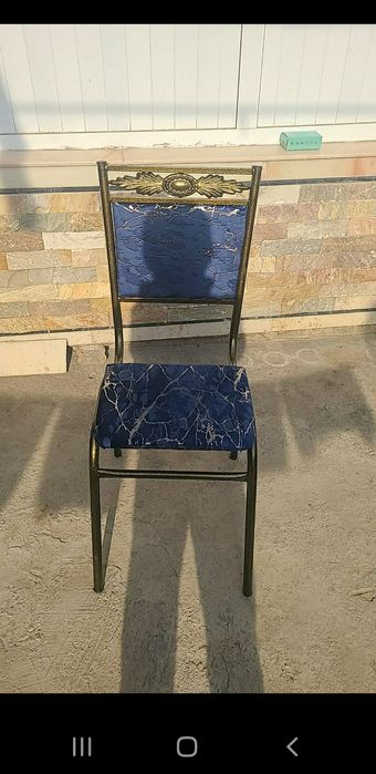 Стул сотилади нирхи 110000 минг