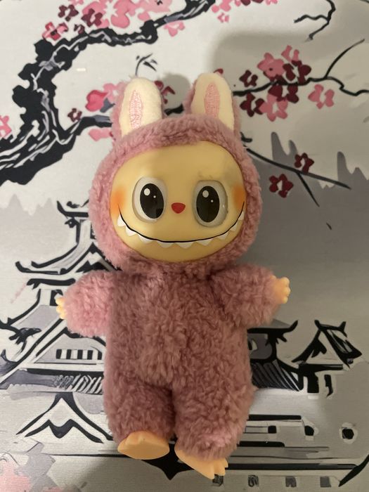 Лабубу брелок розовый