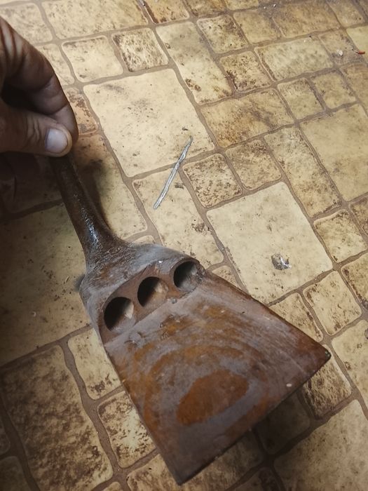 Дървени предмети подходящи за дома и за украса на механа