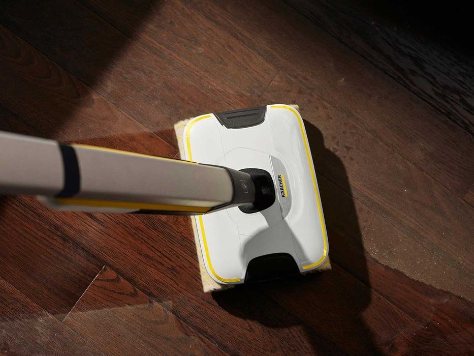 Безжична вертикална прахосмукачка Karcher - FC 7 за почистване на под