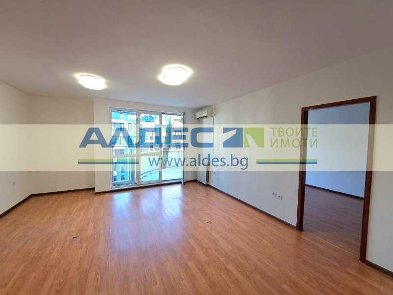 Продава се Тристаен апартамент в София, Център - 75 кв.м за 3747 €/кв.м - Снимка #1