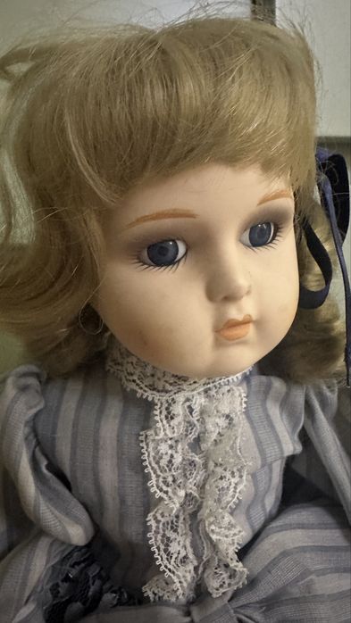 Коллекционная кукла