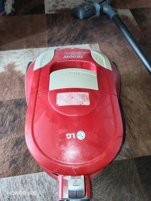 Продам пылесос  LG