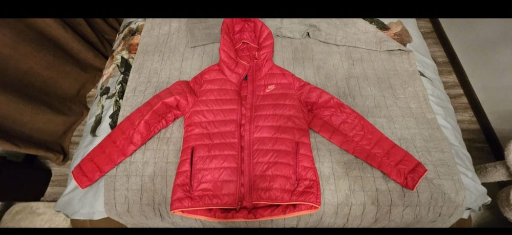 Geaca iarnă cu puf.