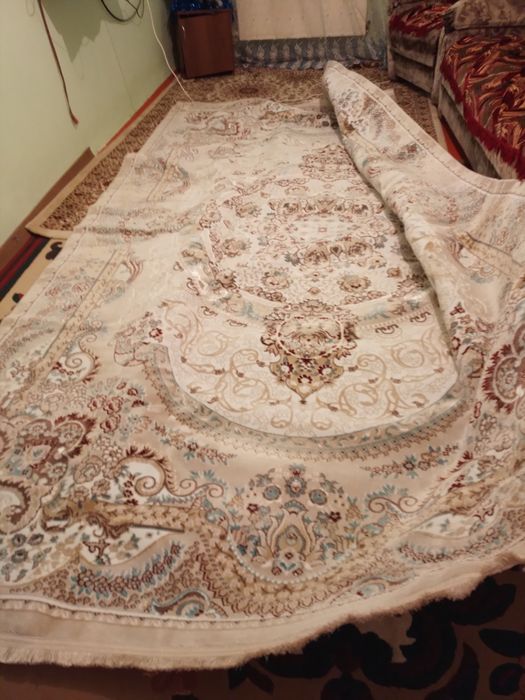 Для дома ковёр размер 2,5 на 4метра