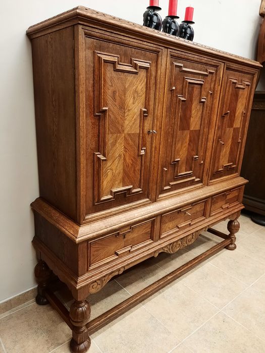 УНИКАТ! Комод, скрин, бюфет, шкаф от дъб