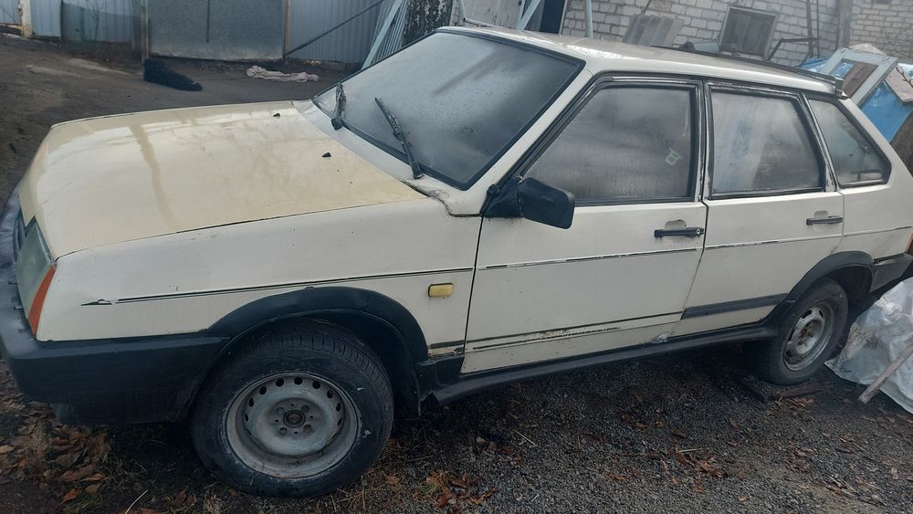 Продам машину 2109