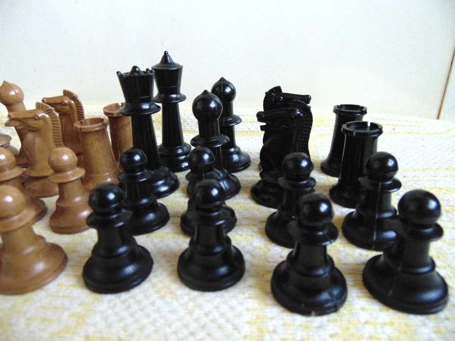 Бакелитови фигури за шах