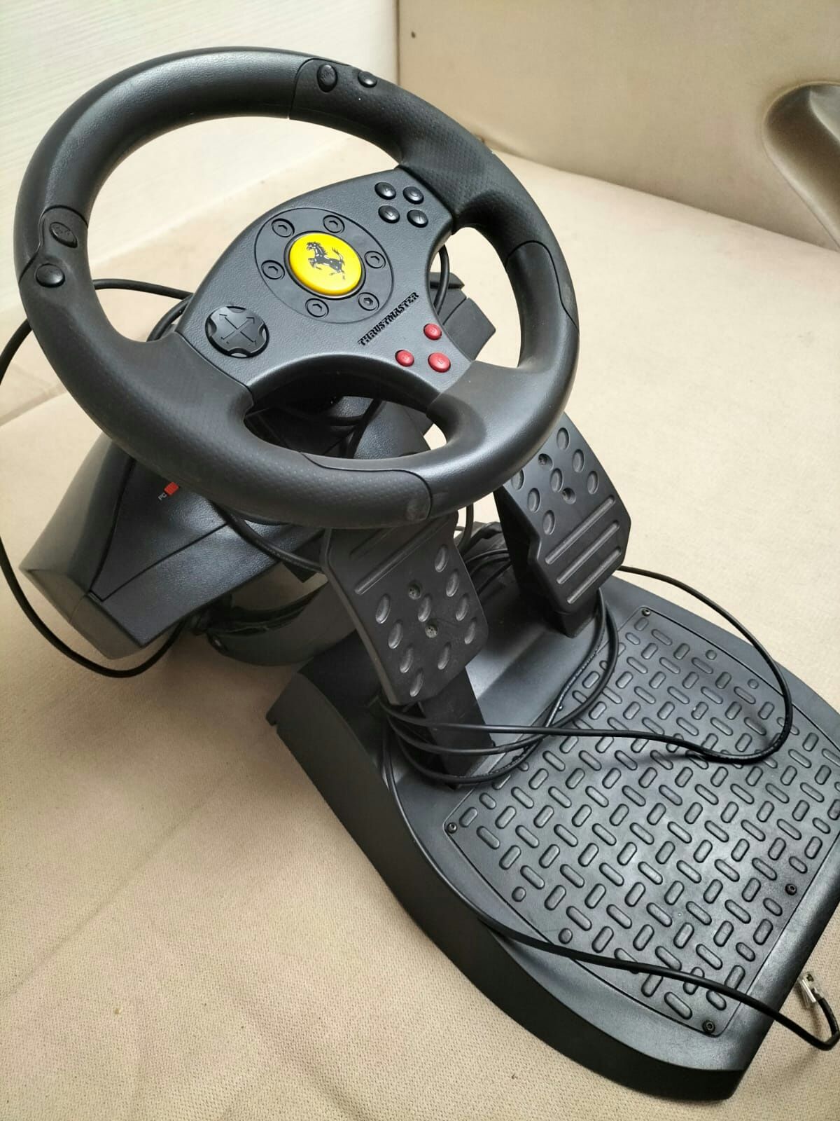 Руль thrustmaster ferrari gt