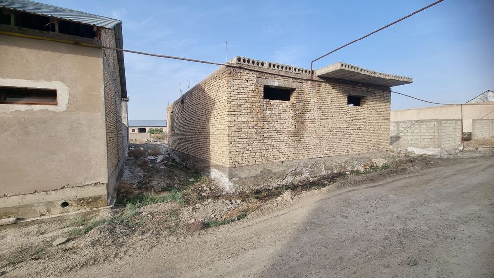 Участка сотилади