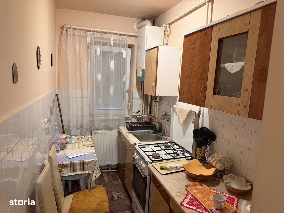 Apartament 2 camere, etaj 2, Zona Strada Botizului