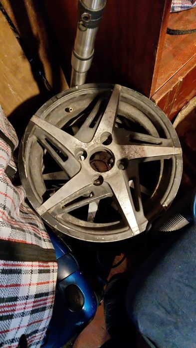 Продам диски в хорошем состоянии