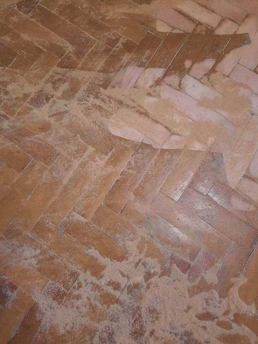 Raschetare, montare parchet