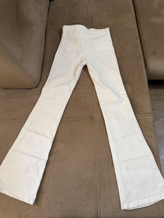 Бели дънки TRN Jeans
