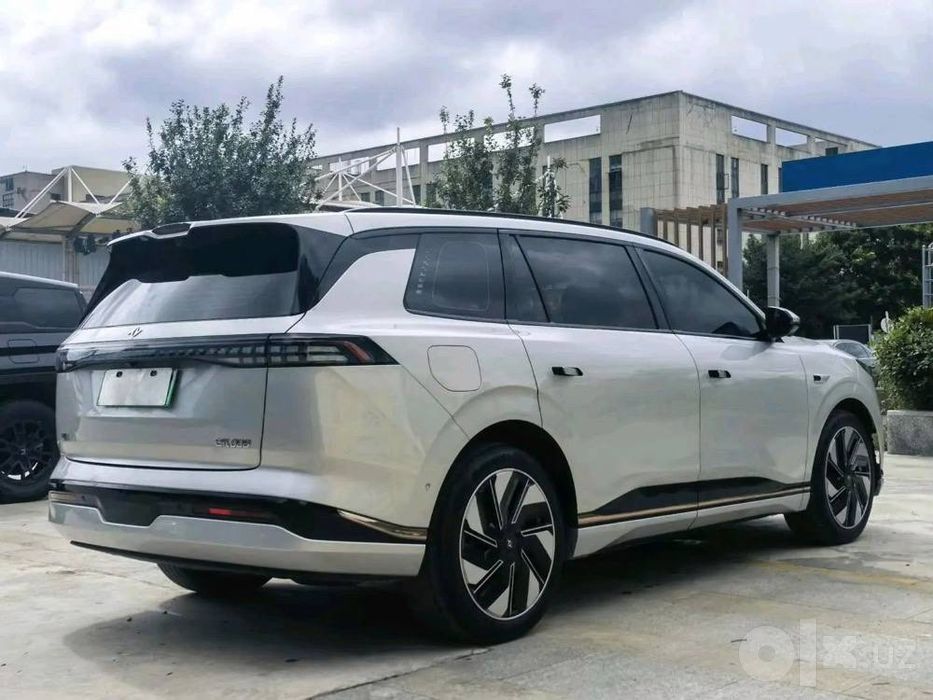 Dongfeng 008 ultira 2024