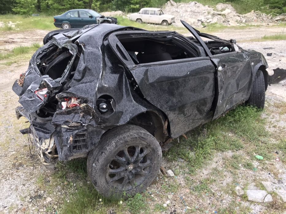 Alfa Romeo 147 1.9jtd 115 2001 На Части