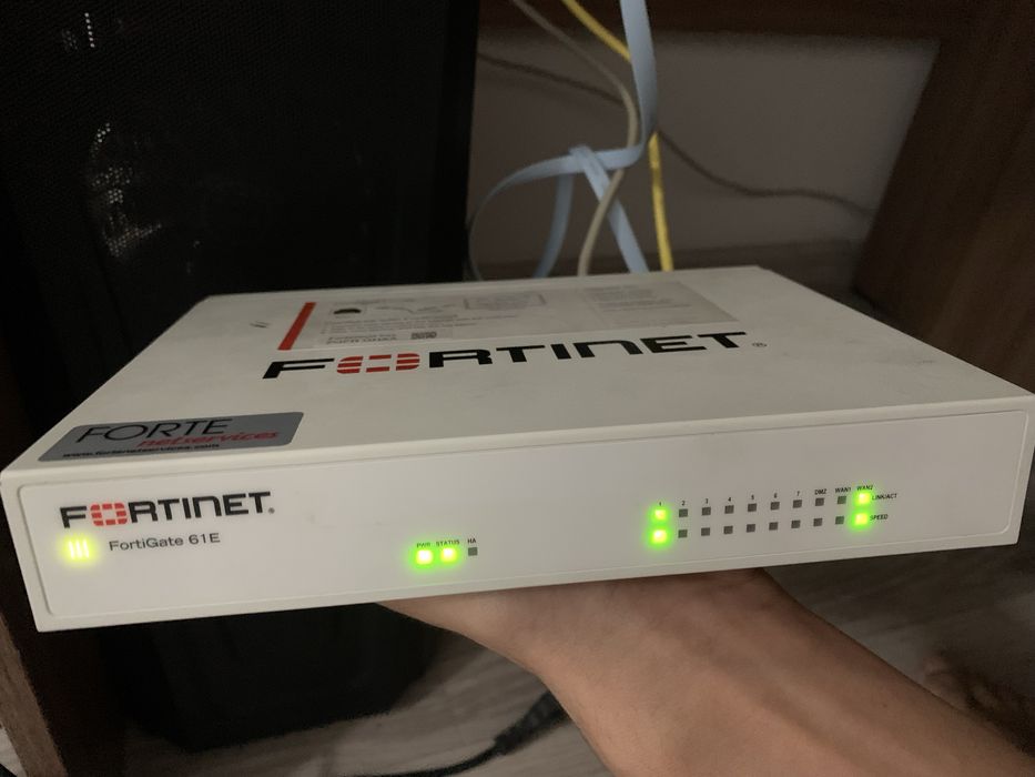 межсетевой экран Fortinet FortiGate-61E (с SSD 128 ГБ)