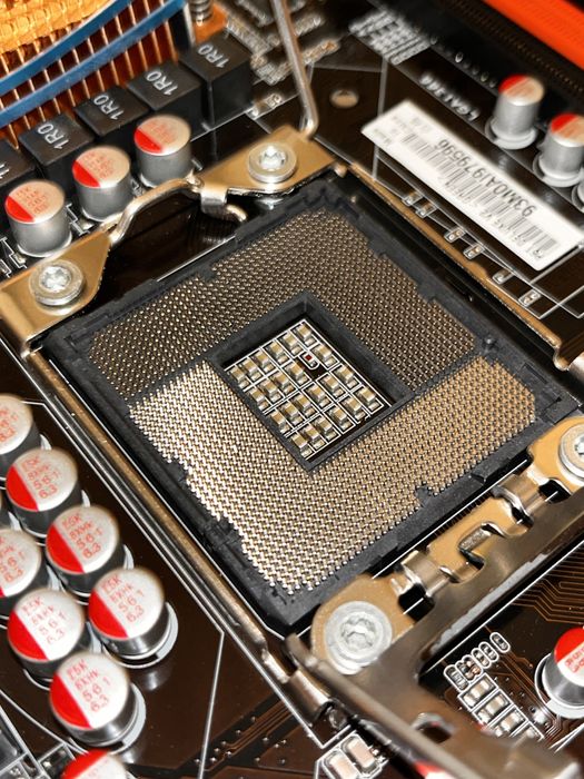 Placa de baza Asus P6T Deluxe V2