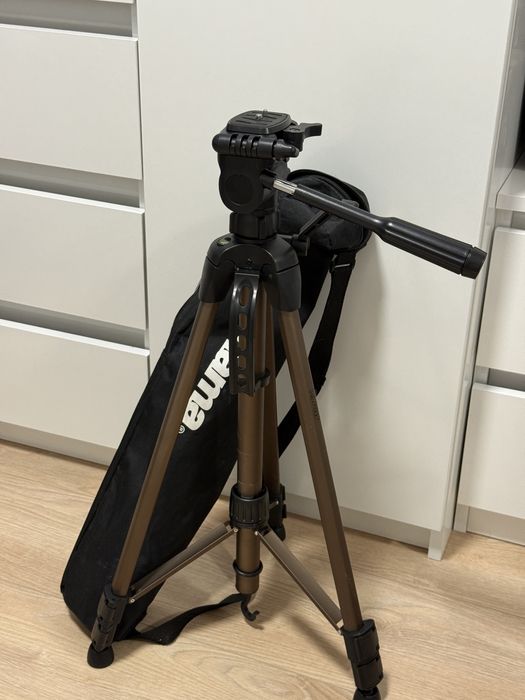 Комплект - Canon 800D, обективи, статив и аксесоари